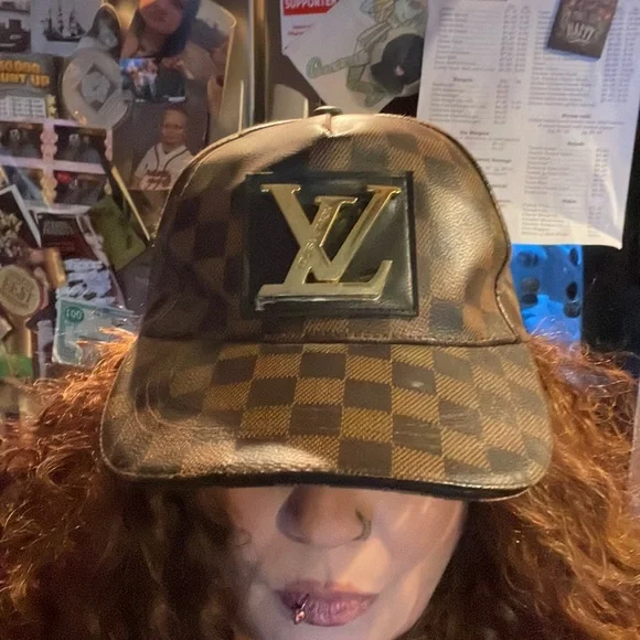 COPY Authentic Louis Vuitton, baseball cap